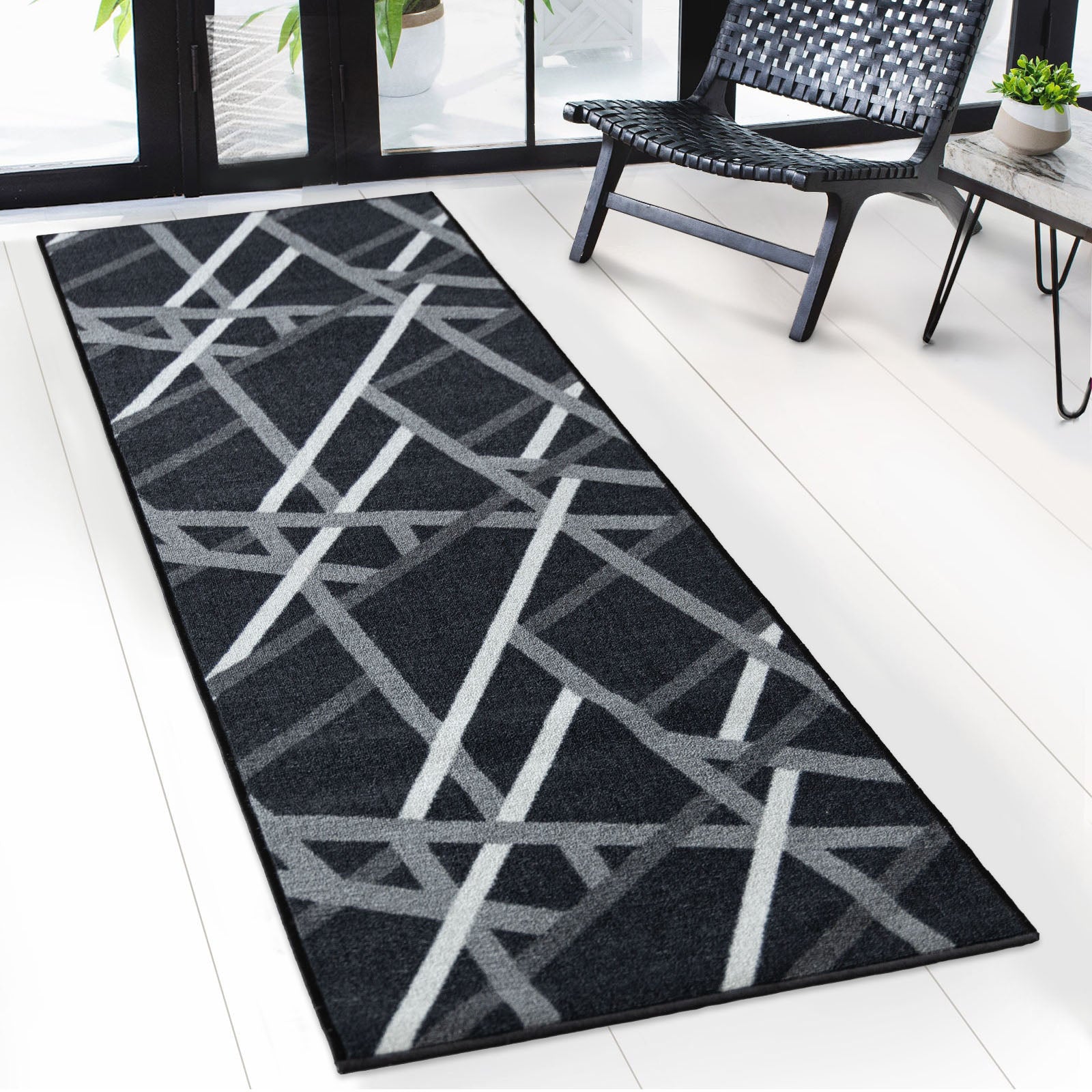 ✂ Loper Printed | In Antraciet & Bruin | Moderne loper met streepdessin & antislip gel-onderkant | Duurzaam & onderhoudsvriendelijk