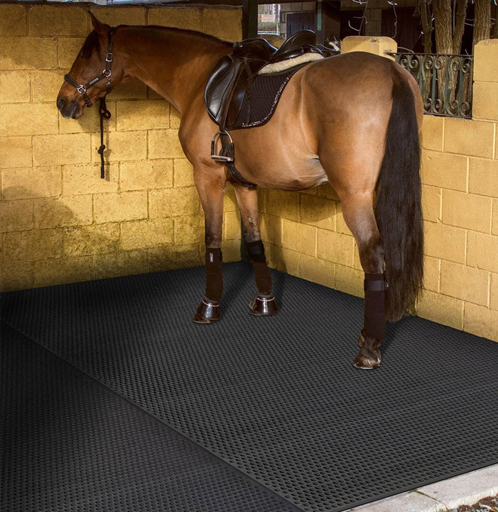 Rubber loper / rubbermat op rol Traanplaat 3mm Rubber loper / rubbermat op rol Traanplaat 3mm
